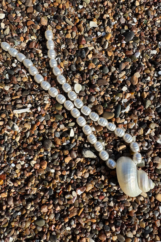 Luna Pearl Choker